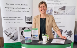 Ramona Eßbach von Entwicklung und Fertigung Eßbach auf der ZIM-Fachkräftemesse in Mittelsachsen
